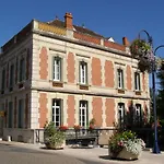 Beautiful Large Stylish Centrally Located In Dom wakacyjny