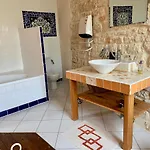 Beautiful Large Stylish Centrally Located In