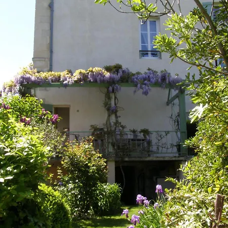 Beautiful Large Stylish Centrally Located In Semesterbostad