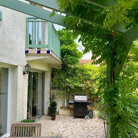 Beautiful Large Stylish Centrally Located In Dom wakacyjny *