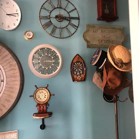 Beautiful Large Stylish Centrally Located In بونس