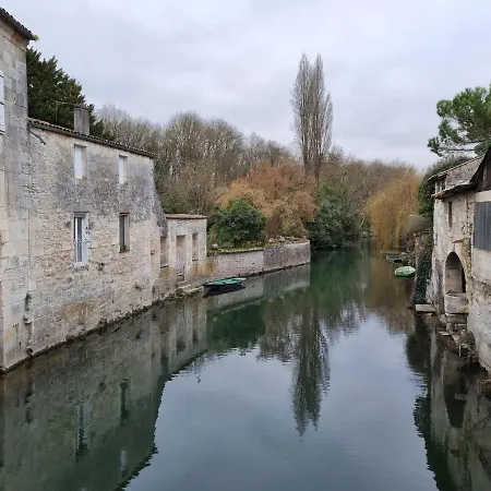 بيت للعطل Beautiful Large Stylish Centrally Located In *