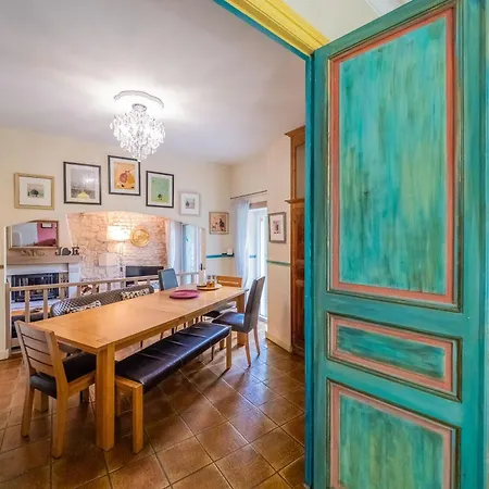 Сasa de vacaciones Beautiful Large Stylish Centrally Located In *
