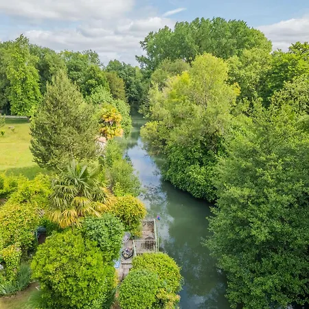 بيت للعطل Beautiful Large Stylish Centrally Located In *